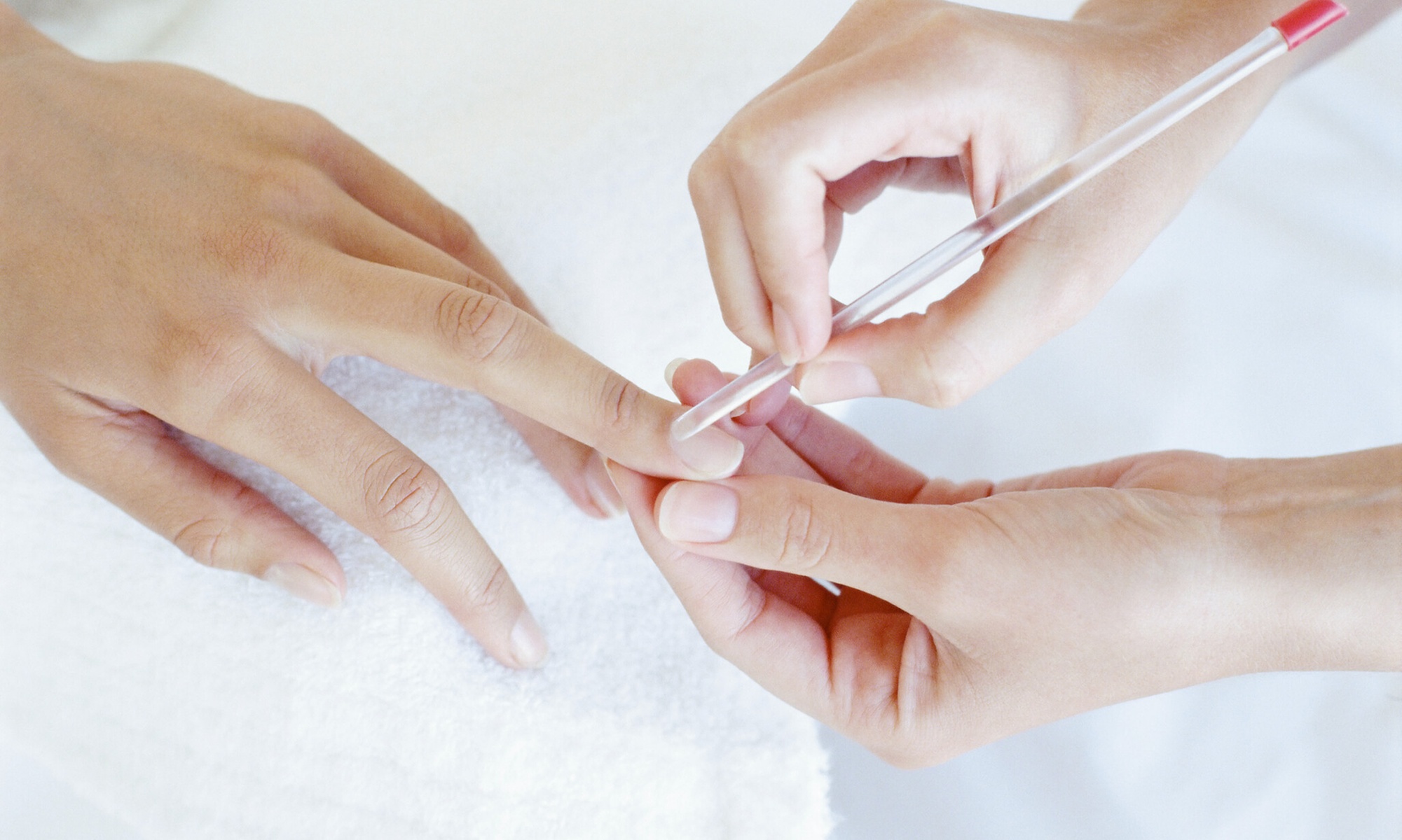 Formation d'une journée en onglerie semi permanent avec Formasthétyc