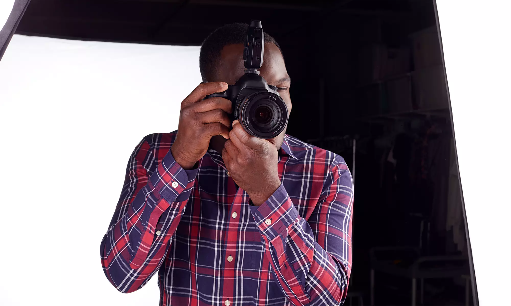 Elevate Your Look with a Japanese-style ID Photo Session at Verso Photo Studio, Featuring Up To 20% Discount - Primary Image