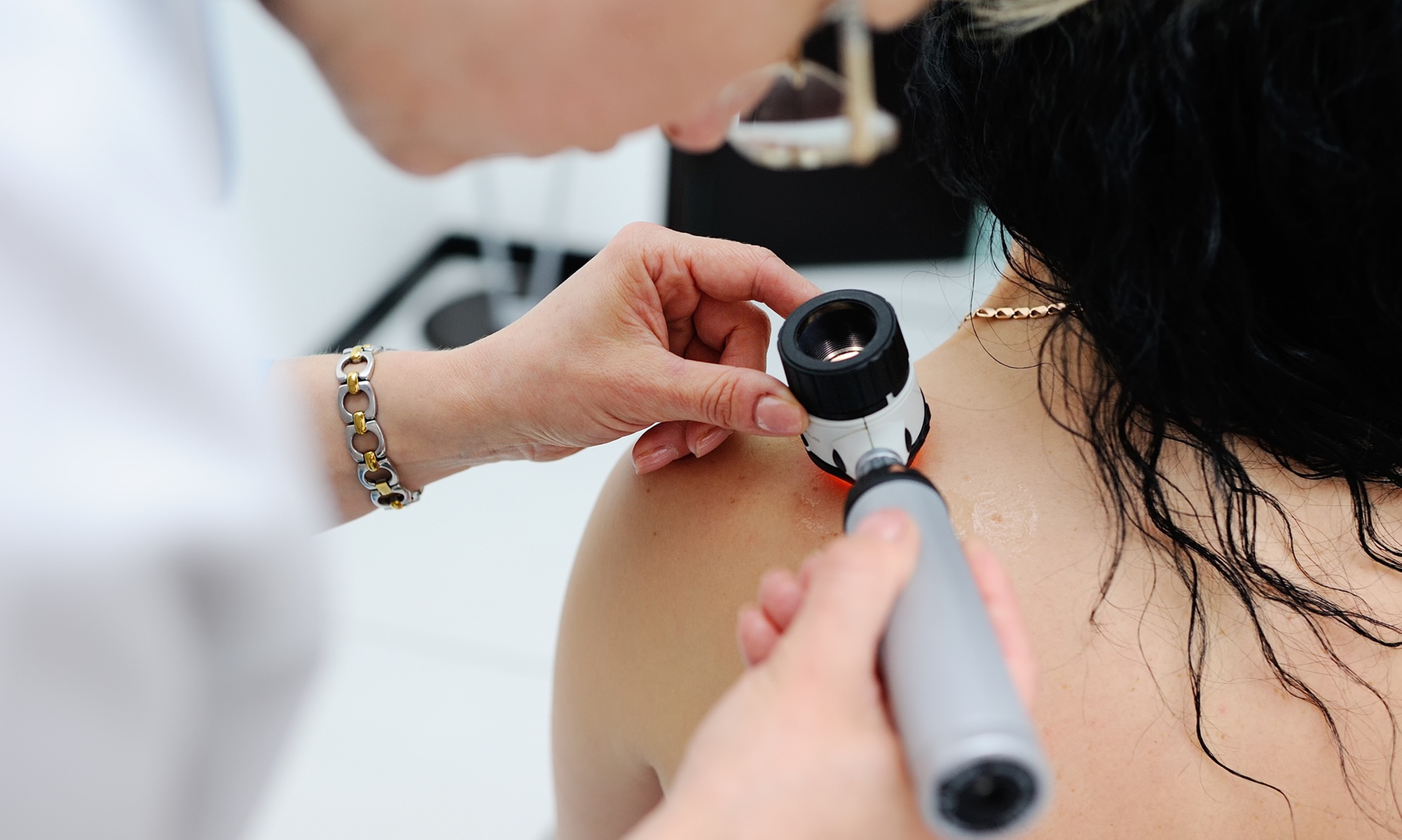 Smooth Skin Awaits with One or Two Skin Tags Removal