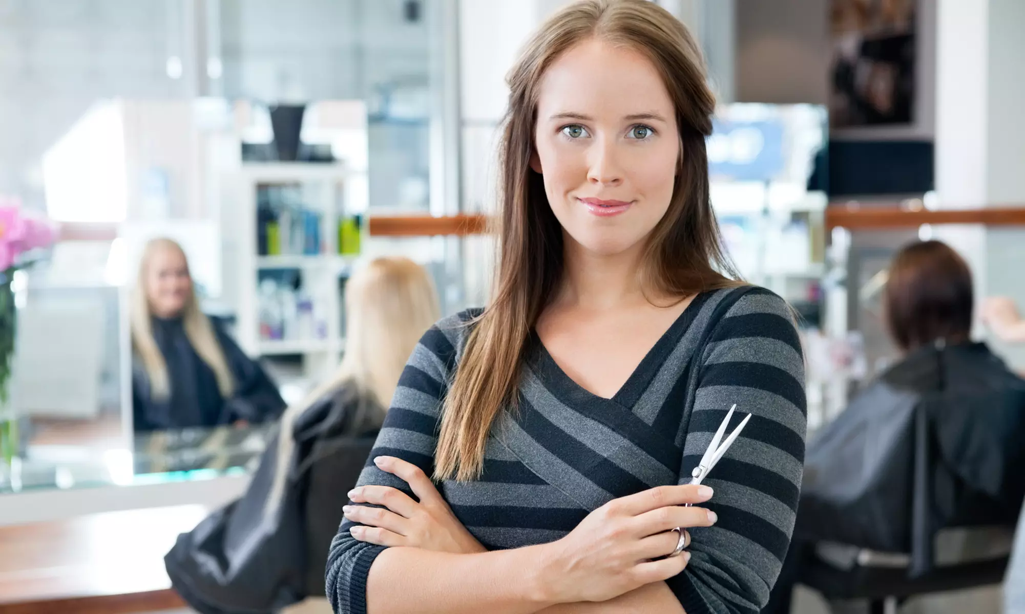 3 pieghe più un trattamento a scelta al Centro Bellezza Divenire (sconto fino a 56%) - Primary Image