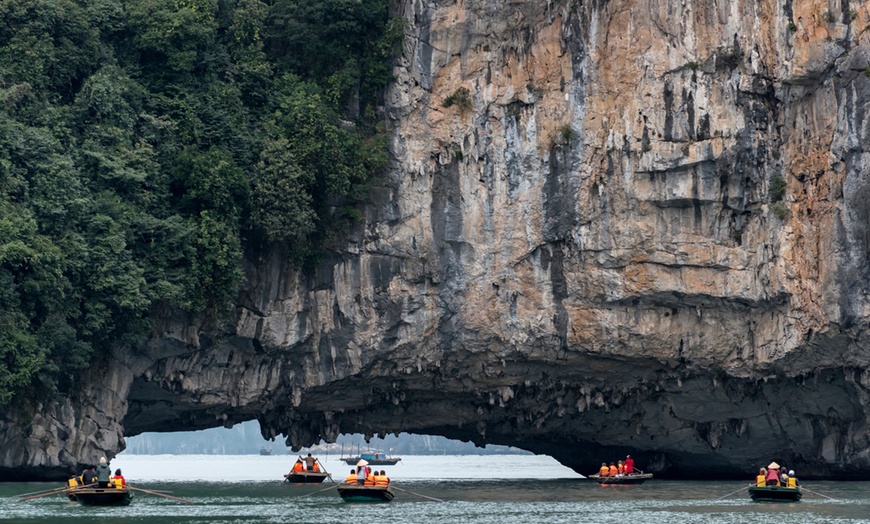 Image 2: Vietnam: 9-Night Tour with Domestic Flights
