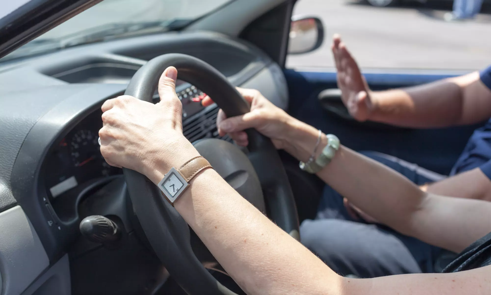Scooter ou moto ? Votre permis 50/125 cm³ avec CFR+ Guy Môquet (jusqu'à 63% de remise) - Primary Image