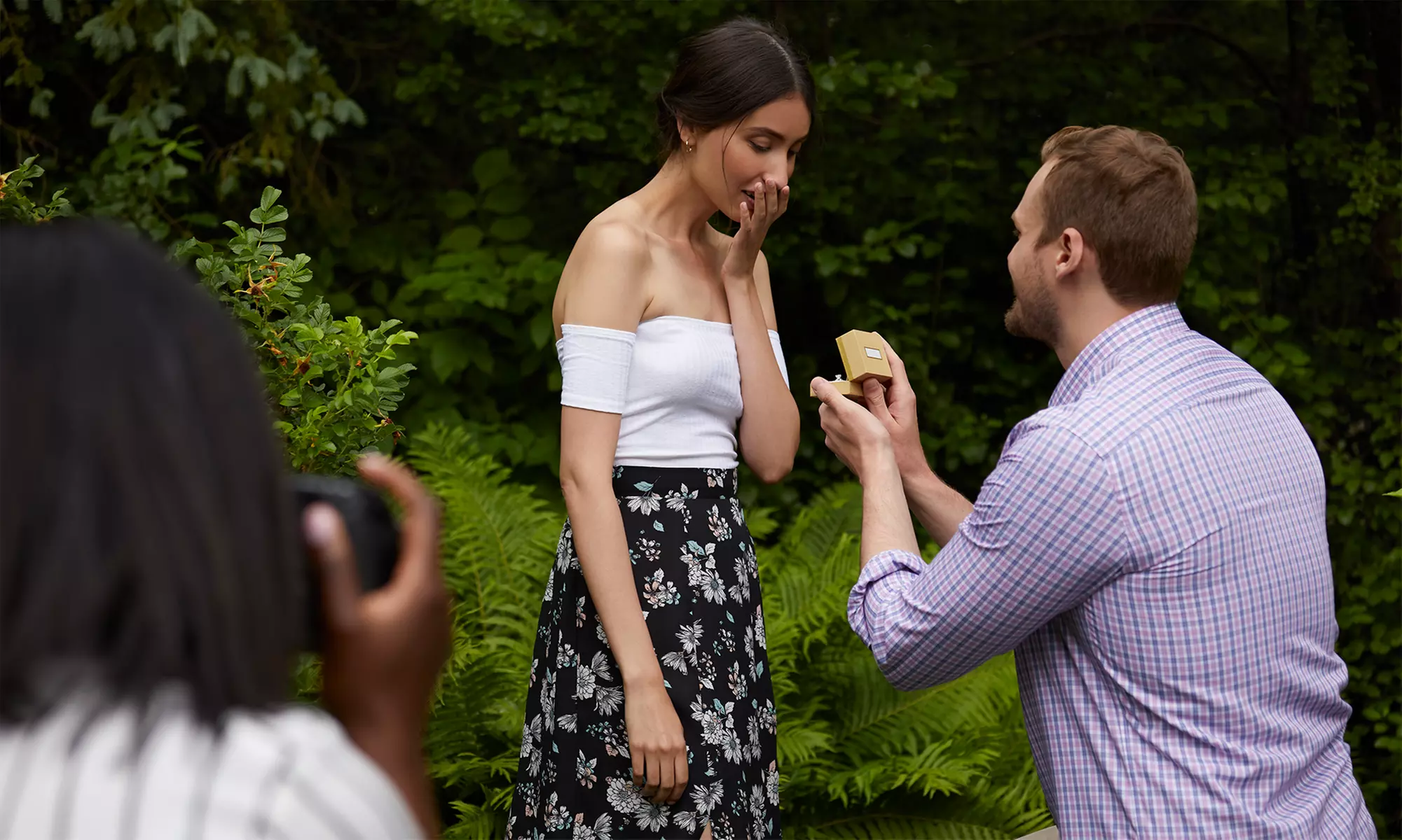 30 or 60-Minute Outdoor Photography Session with Photo Package