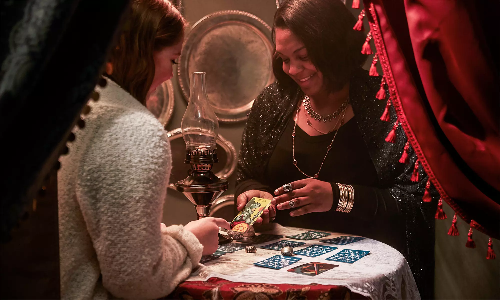 1 séance de voyance (tirage de cartes) avec Naturazen - Primary Image