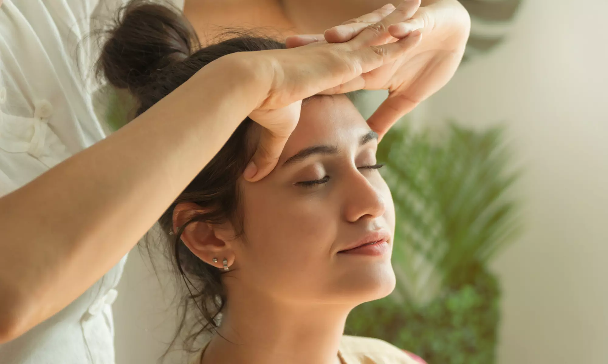 1 ou 2 séances de réflexologie faciale de 45 min, avec Soares Corinne - Primary Image