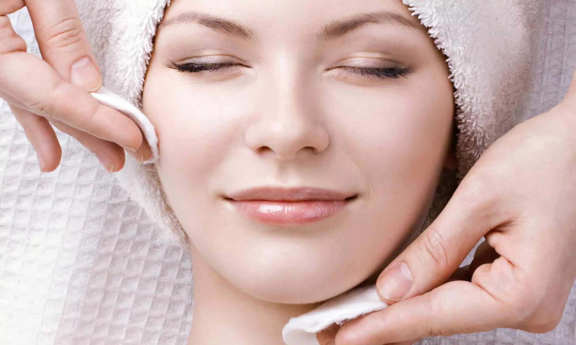 Dive into Radiance with Brows By Bando!: Microneedling/Chemical Peel/Deep Pore Cleansing Facial! (Up to 60% Off) - Primary Image