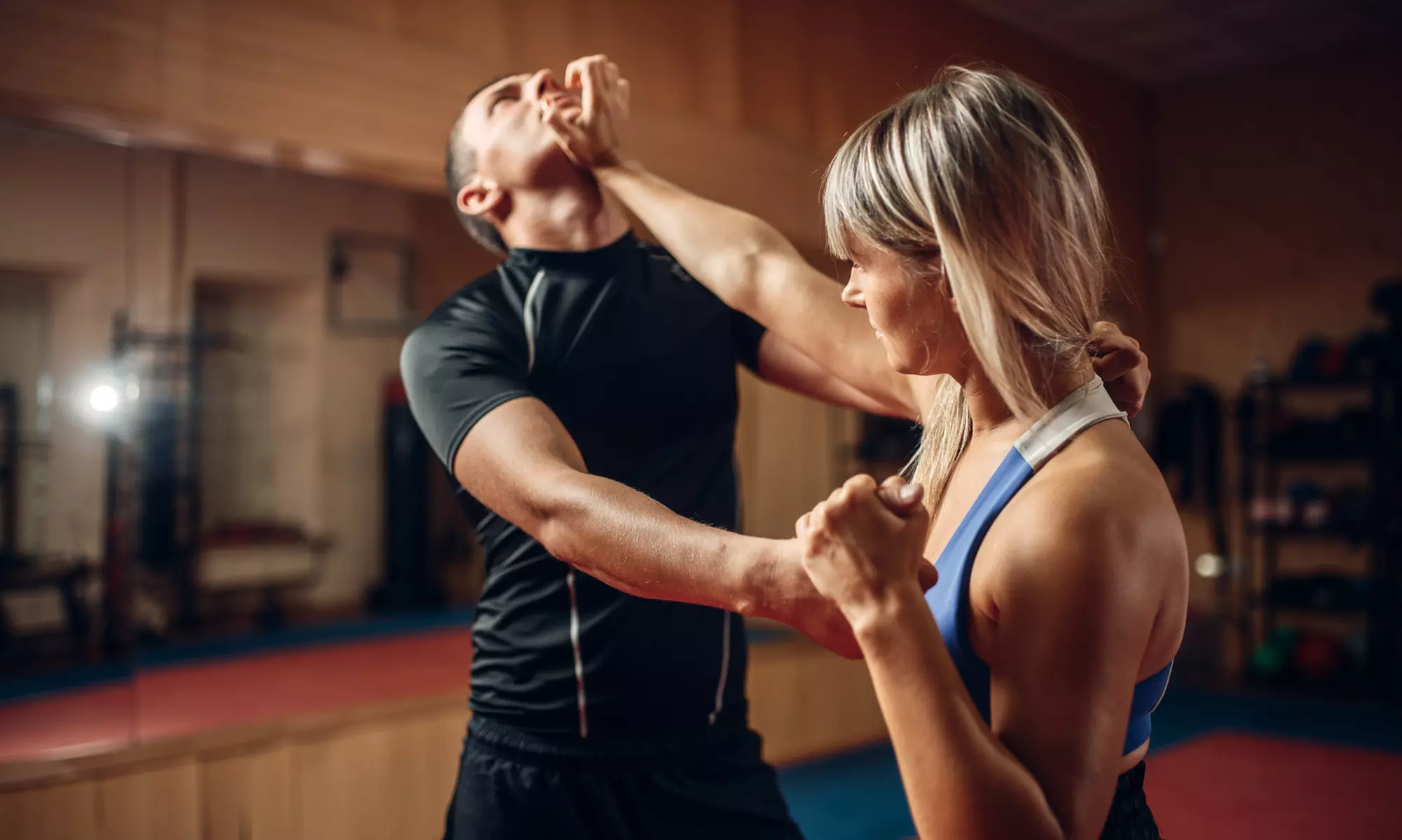 Kurs online: Instruktor samoobrony z Niepubliczna Placówka Kształcenia Ustawicznego- Akademio - Primary Image