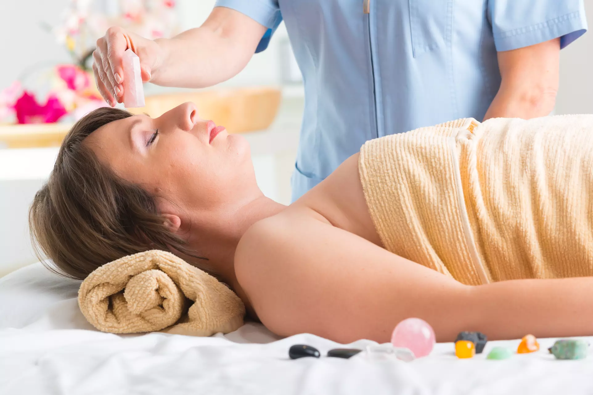 1-Hour 15-Minute In-Person Reiki with Aromatherapy & Sound Healing or 1-Hour Virtual Reiki ( Up to 55% Off ) - Primary Image