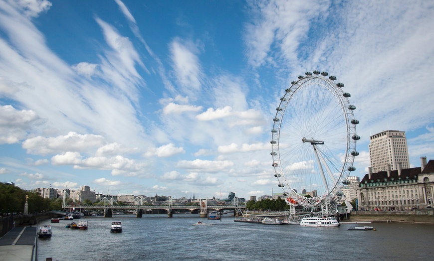 Image 4: London: 1- or 2-Night Break with London Eye & River Cruise