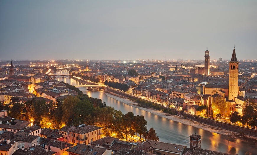 Image 3: ✈ Lake Garda, Rome and Budapest: 6 or 9 Nights at a Hotel with Flights