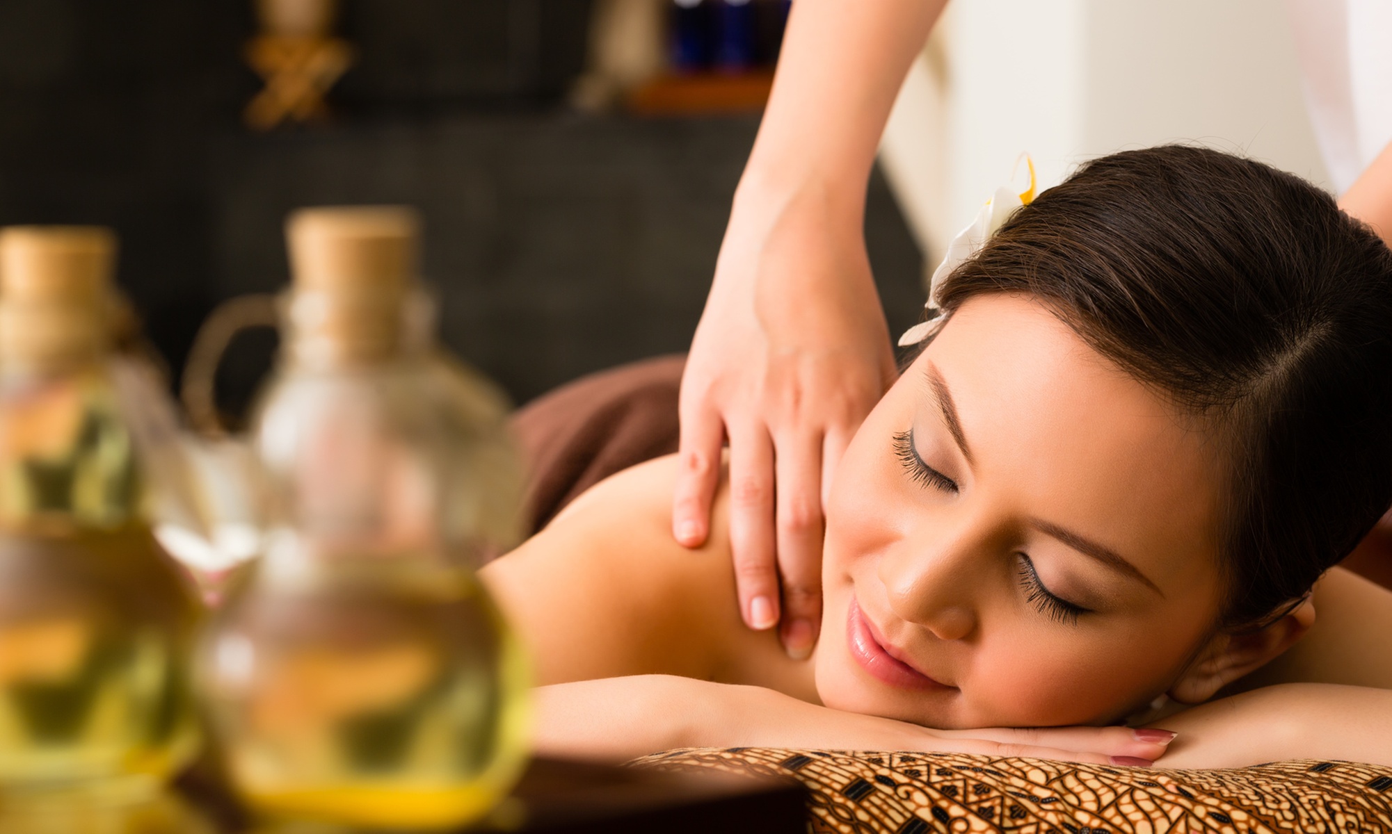 90-Min Hot Oil Massage – Solo or Couples Spa Indulgence