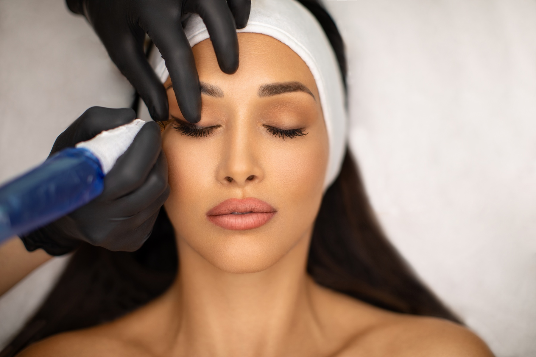 Permanent eyeliner and lash liner sessions to enhance natural beauty