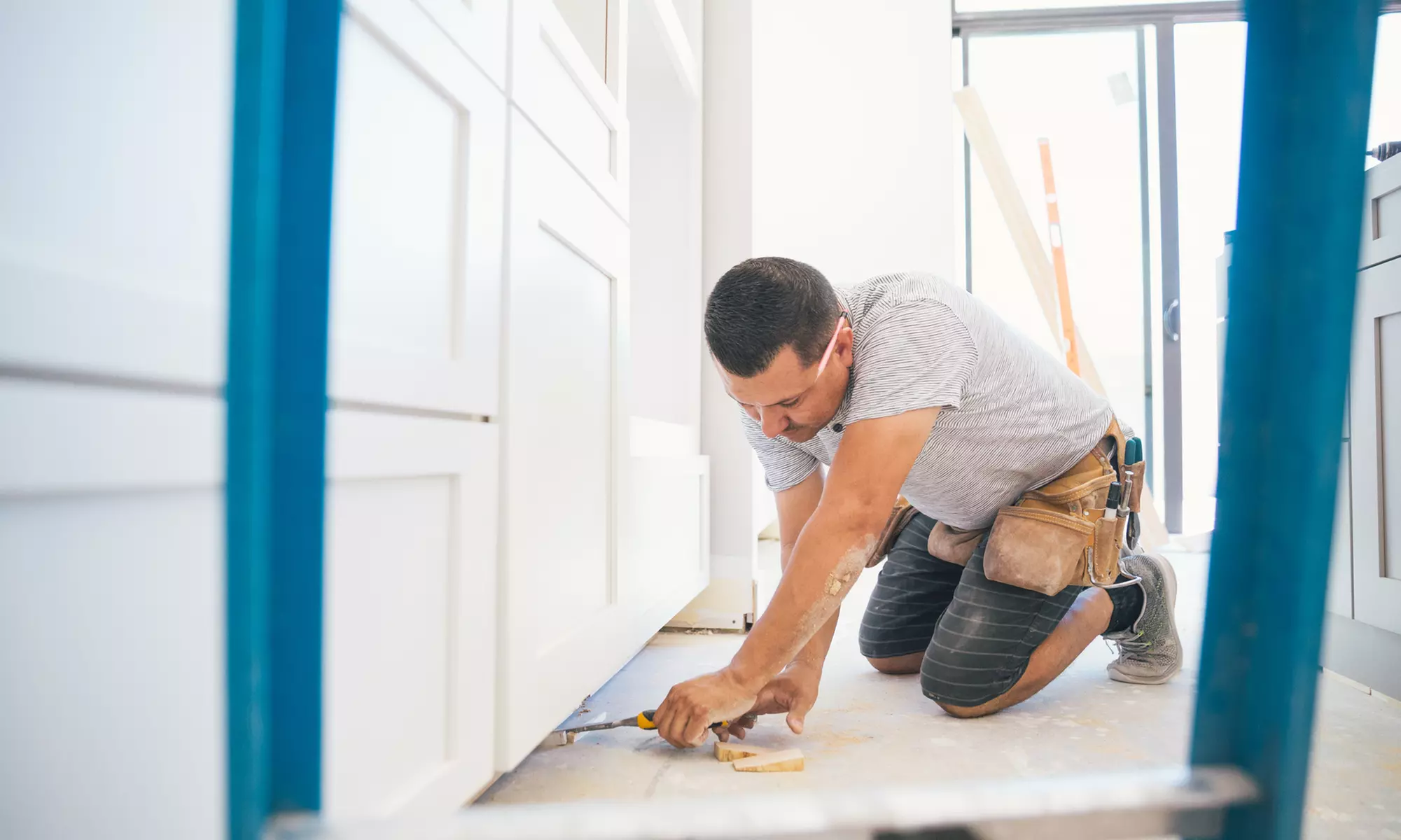 Transform your Space with Custom Wallpaper Design & Installation