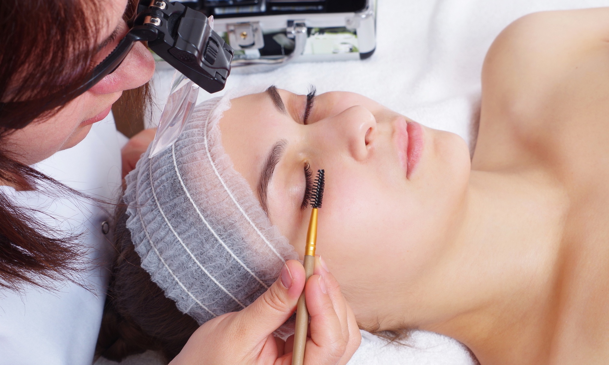 Wimpern- und/oder Augenbrauen-Lifting für 1 Person