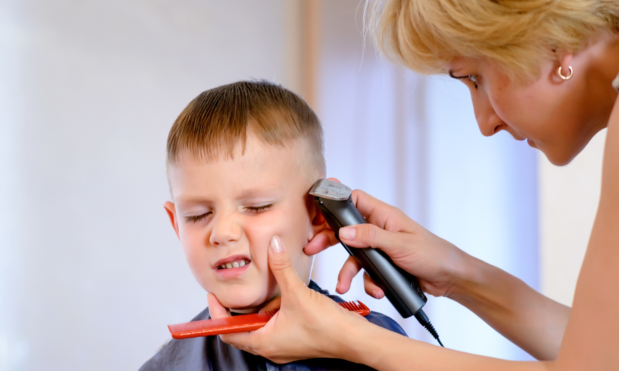 Relaxing Haircuts for Kids in a Calm Environment