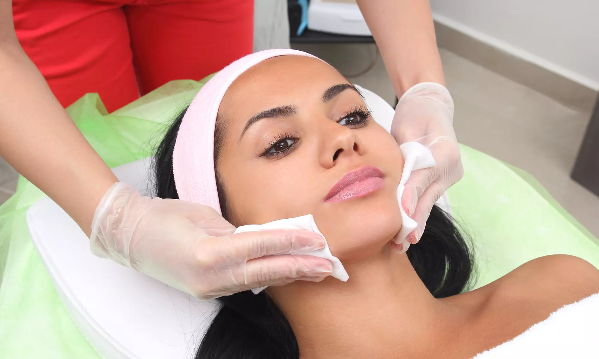 One or Three HydraFacial Treatments at Elysian Aesthetics And Wellness Clinic (Up to 51% Off) - Primary Image