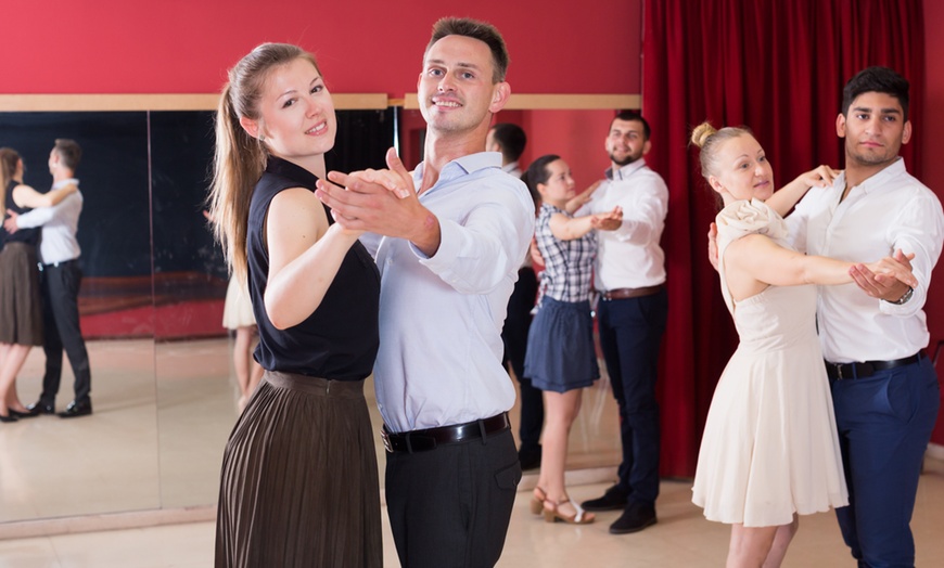 Image 1: Get Dancing: Private Wedding Lesson and Group Class
