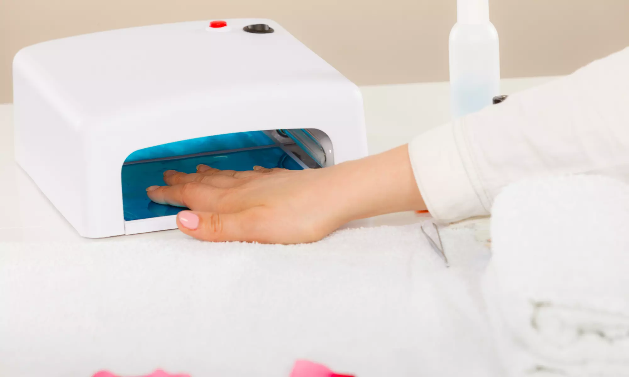 Jusqu'à 34% de remise sur Manucure-pédicure chez Georgy Coiffure - Primary Image