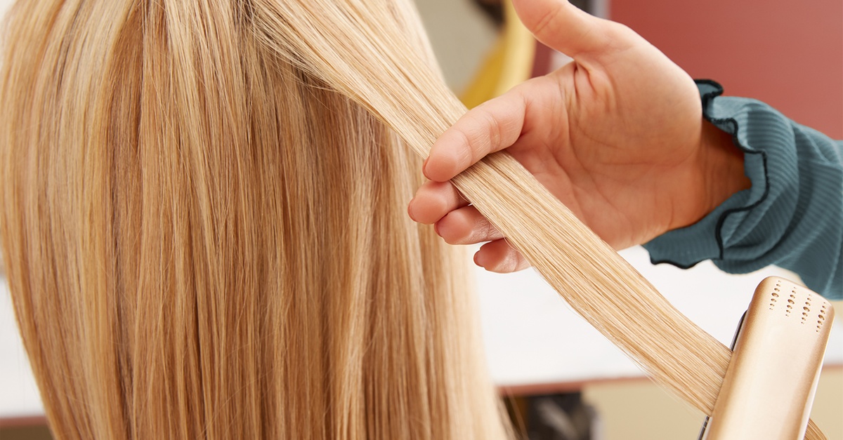 Alisado brasileño con corte de puntas en un salón de belleza de Madrid