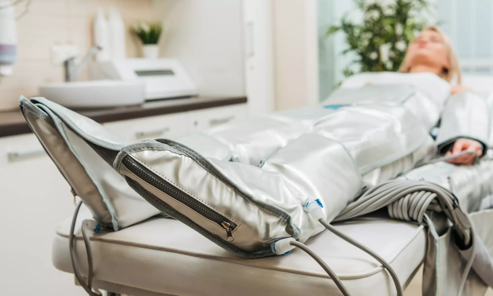 5 o 10 sesiones de presoterapia de 25 minutos con hasta un descuento del 79% para 1 persona - Primary Image