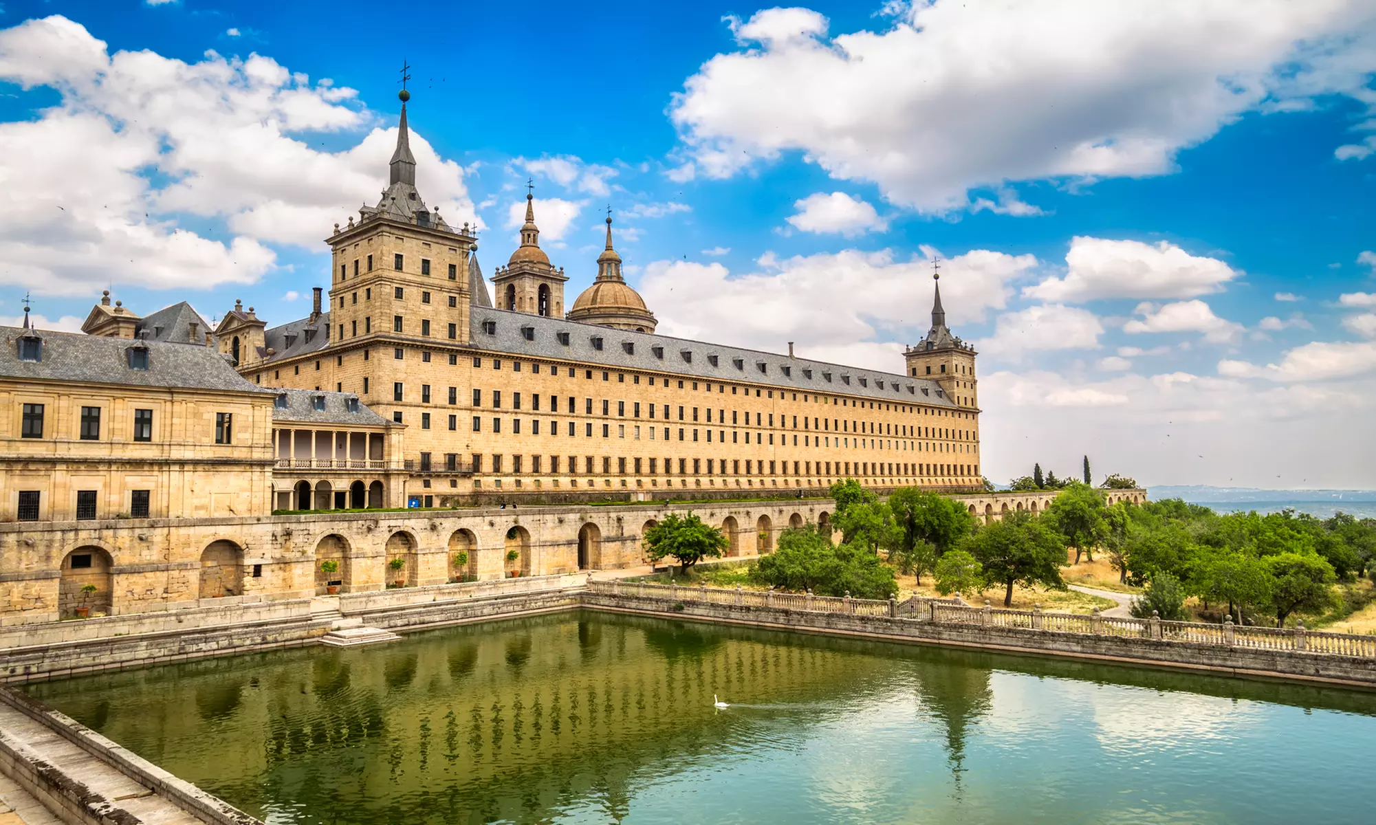 ✈ 8-Day Dublin, Barcelona, Madrid & Lisbon Vacation with Air