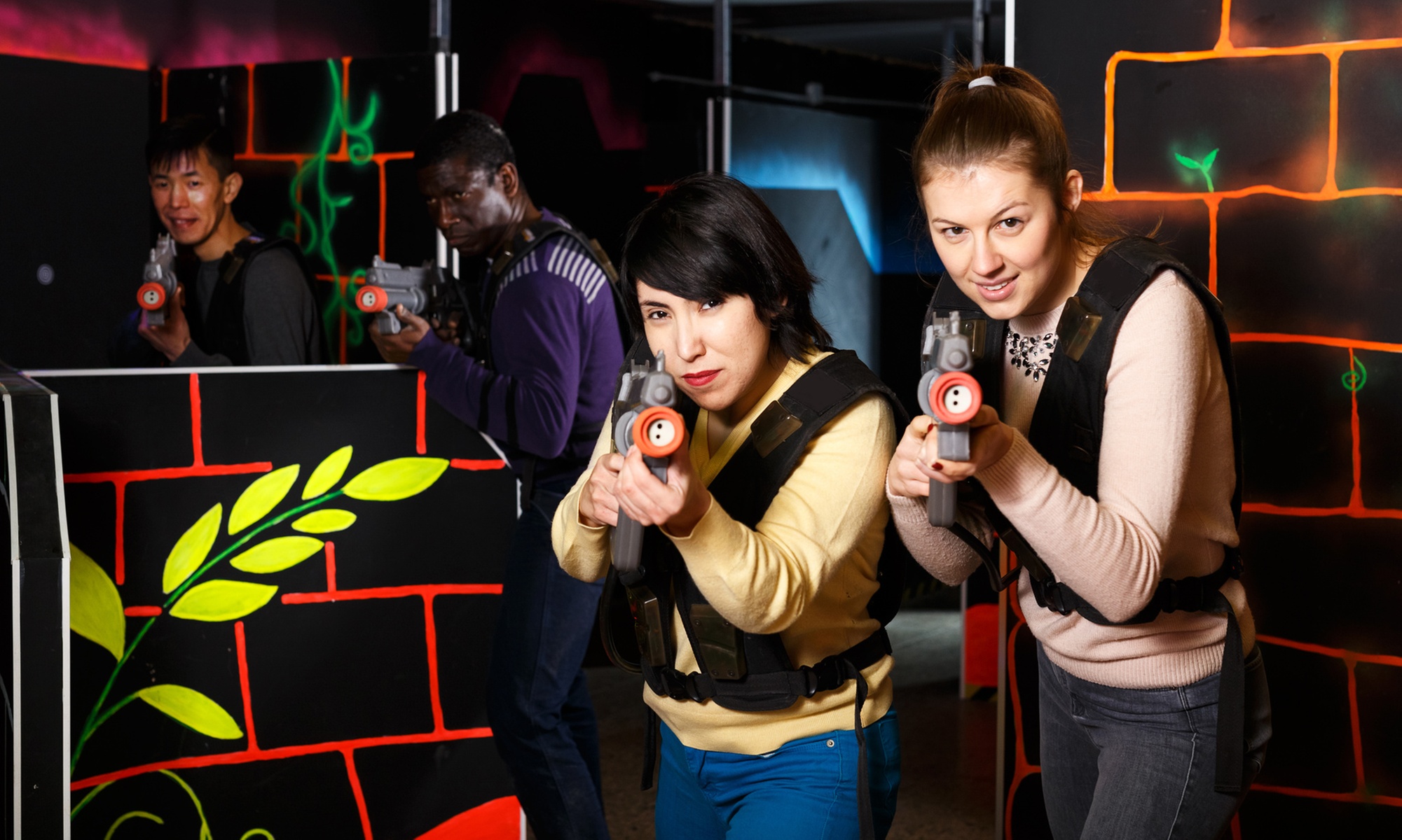Full-Body VR Immersive Multiplayer Experience For Up to 12 People