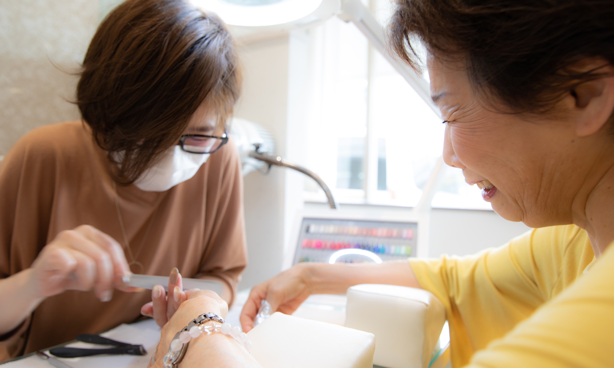 Saras Wax: Gel Manicure & Pedicure with Complimentary Champagne