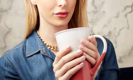 Pulizia viso, manicure e pedicure, peeling e massaggio corpo al M&D Saloon (sconto fino a 64%)