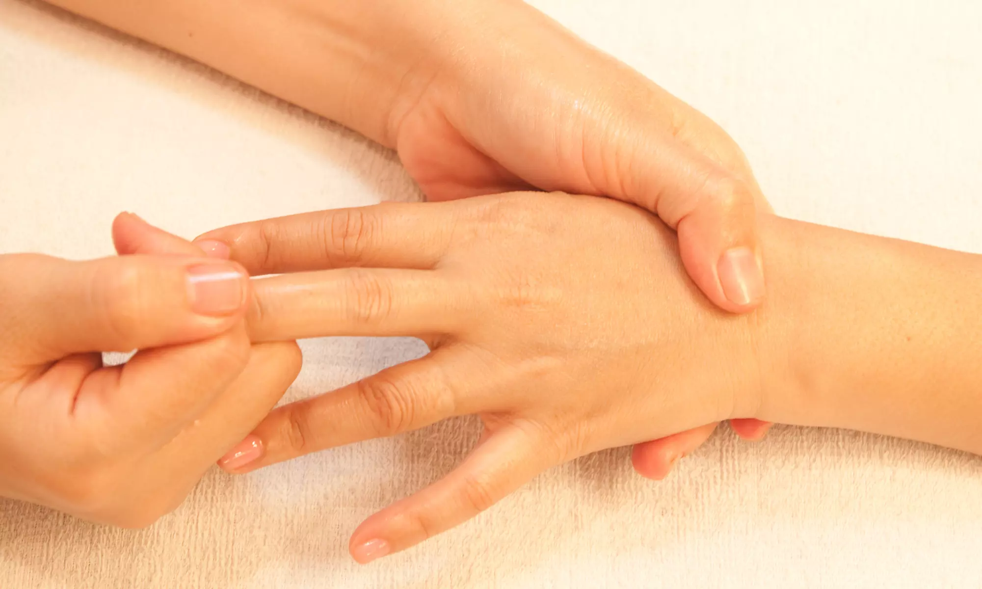 Revitalize Your Hands w/ 1 or 2 Anti-Aging Chemical Peel Treatments @Fresco MD Laser & Skin Clinic(Up to 47%Off) - Primary Image