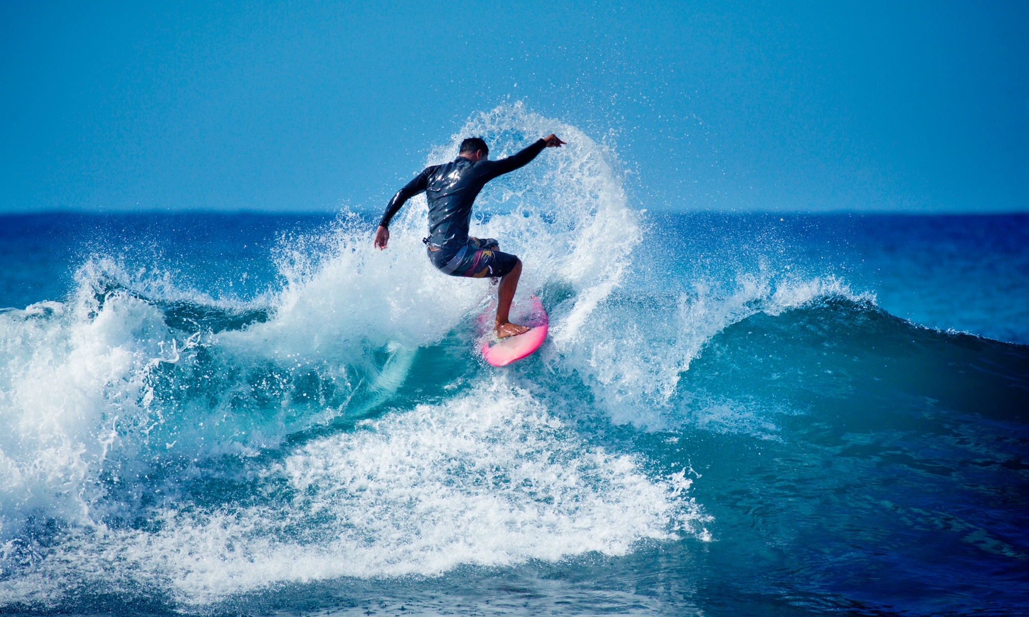 Fun-Filled Group Surfing Lessons Awaits at Star Beachboys