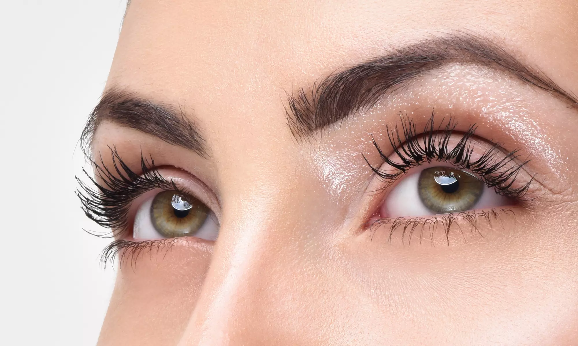 Transform your look with Japanese Eyelash Extensions between 70 or 80 lashes per eye (Up To 55% Off) - Primary Image