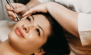 Soin visage complet : microneedling ou BB Glow avec 20 min de luminothérapie (jusqu'à 39% de remise)