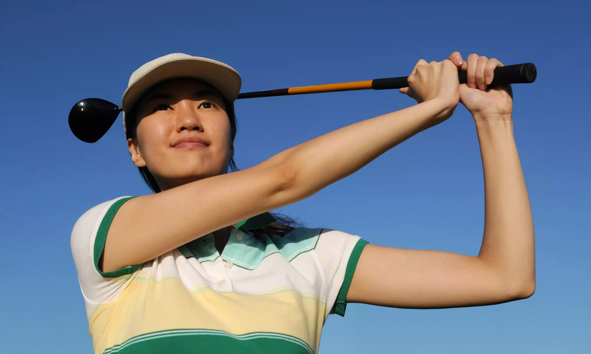 Kakley Fitness offers virtual golf in a tropical setting with options for groups, plus up to 50% off! - Primary Image