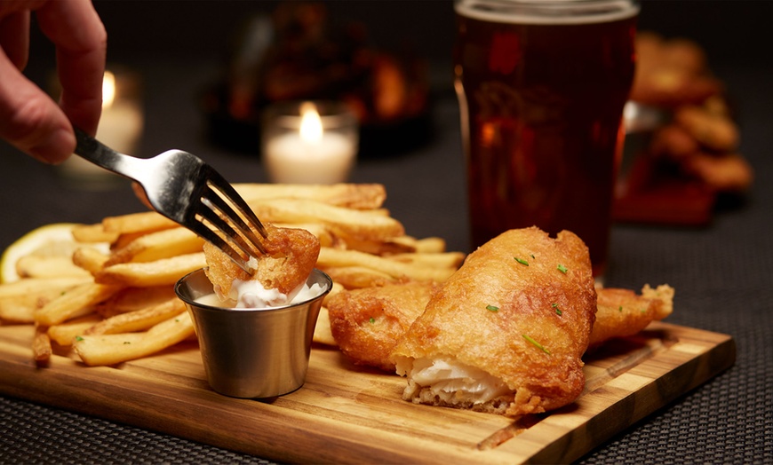 Image 2: Up to 25% Off on Authentic British Pub Classics at The Spink's Nest!