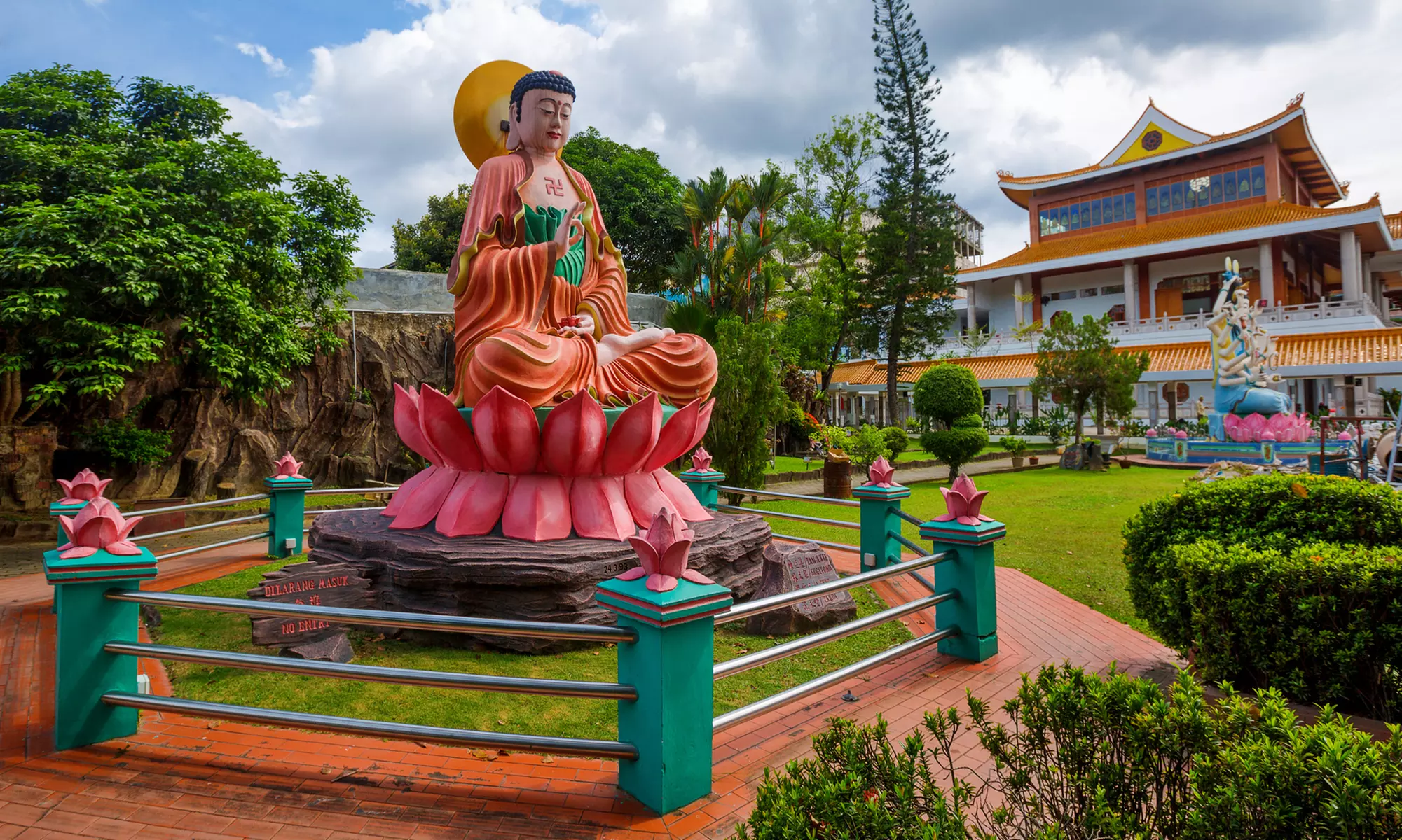 Embark on a 12-Day Embrace Zhejiang Immersive Cultural Experience at M.E. Summer School (Up to 20% Off) - Primary Image