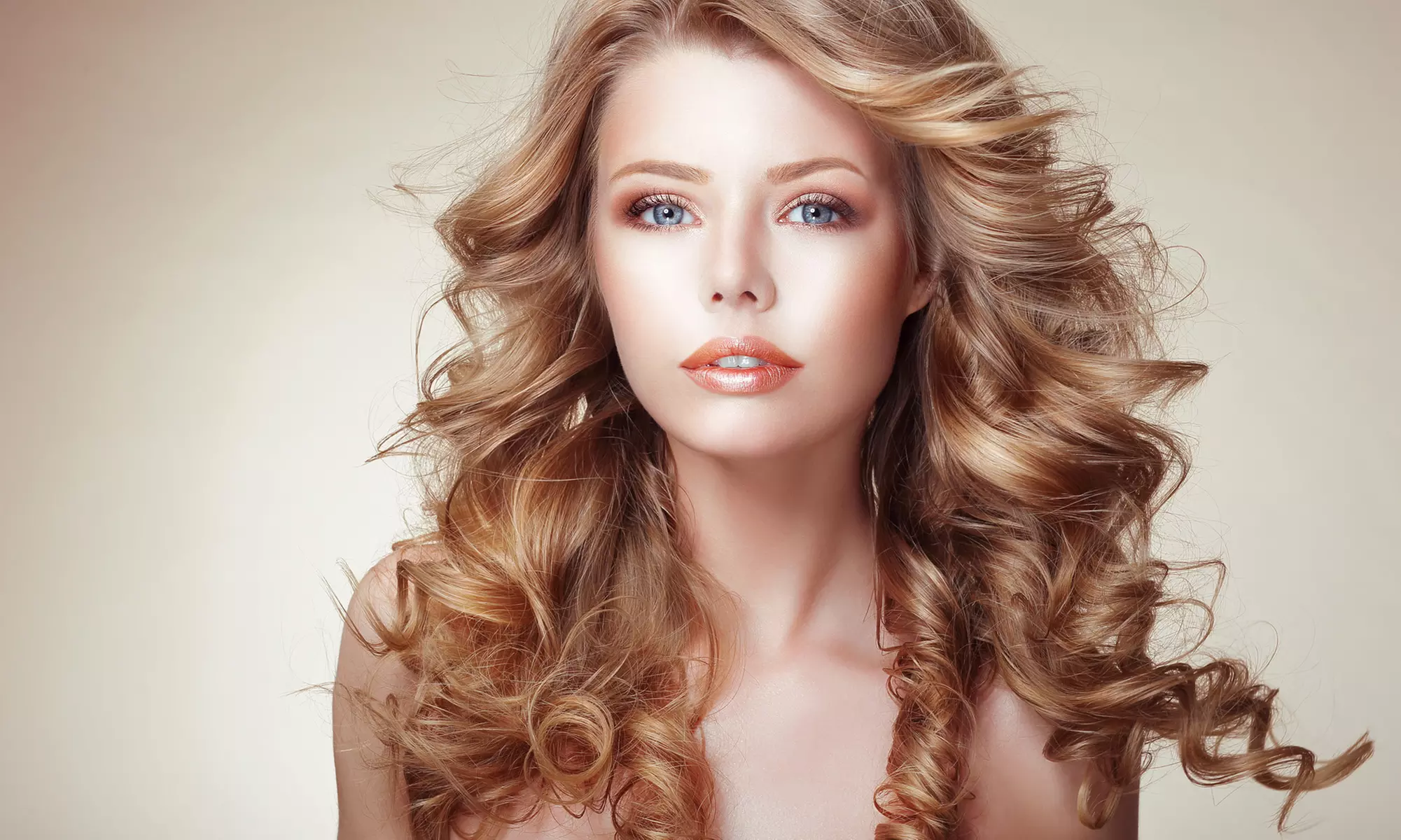 Up to 46% Off on Haircut, Conditioning & Blowdry with Highlights or Single Color at Express Beauty Bar - Primary Image