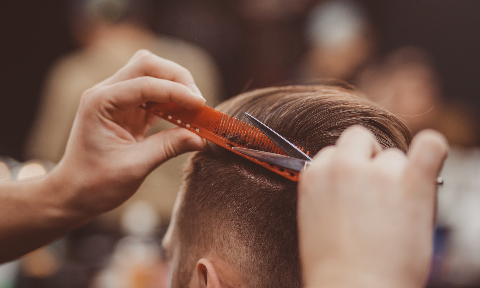 Men's Haircut with Steam Towel & Scalp Manipulation Experience