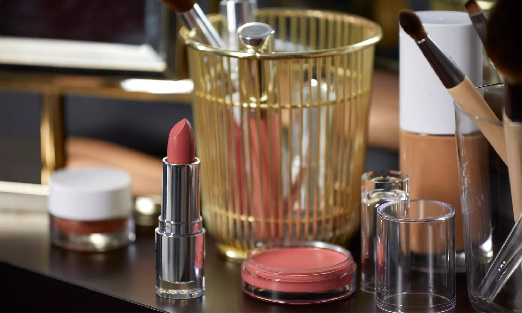 Beauty2b offers Permanent Lip Blush, Lip Liner, or Line Color Application with Optional Touch-Up (Up to 56% Off) - Primary Image