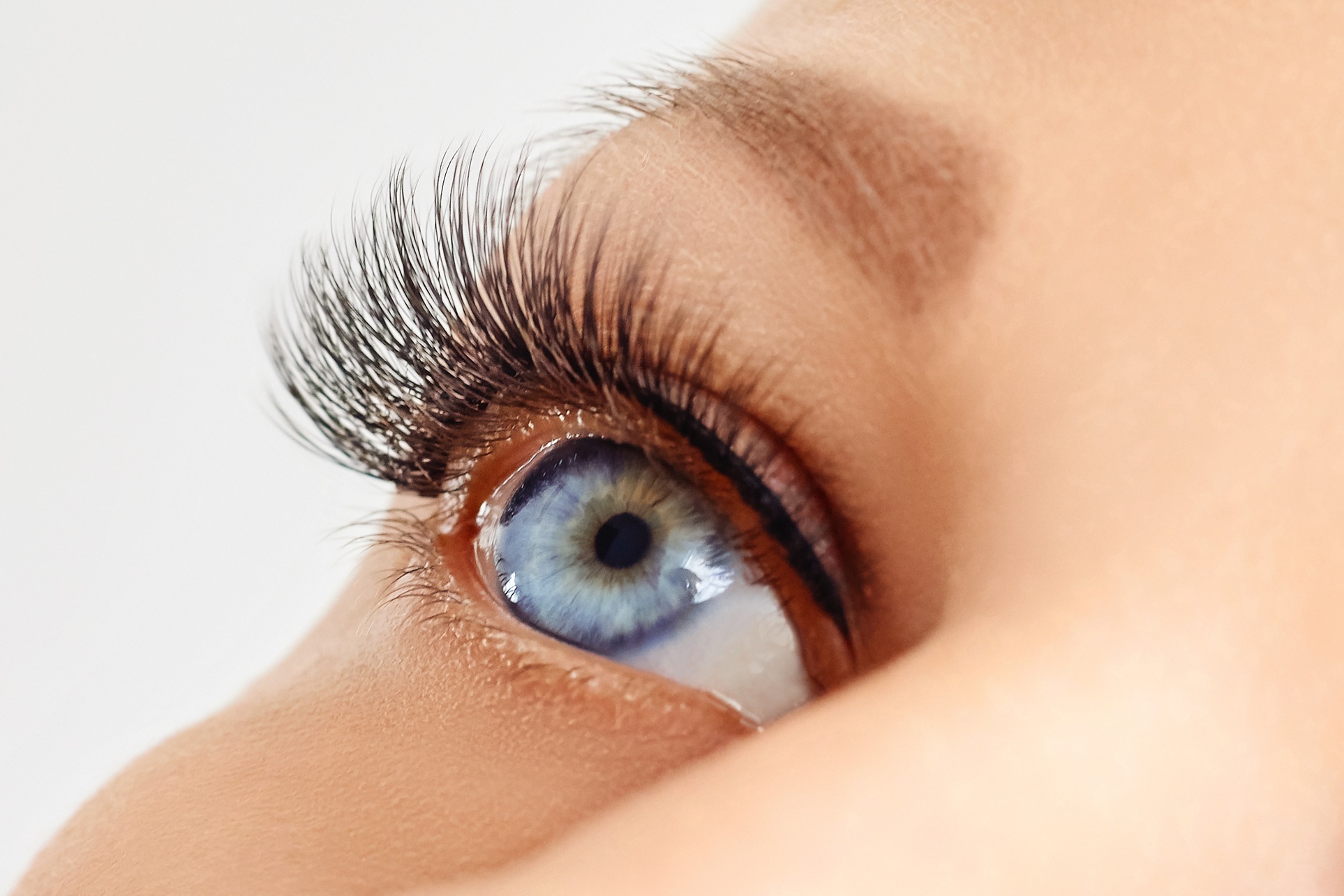 Enhance Your Look with Keratin Lash Lifts and Tinting Options