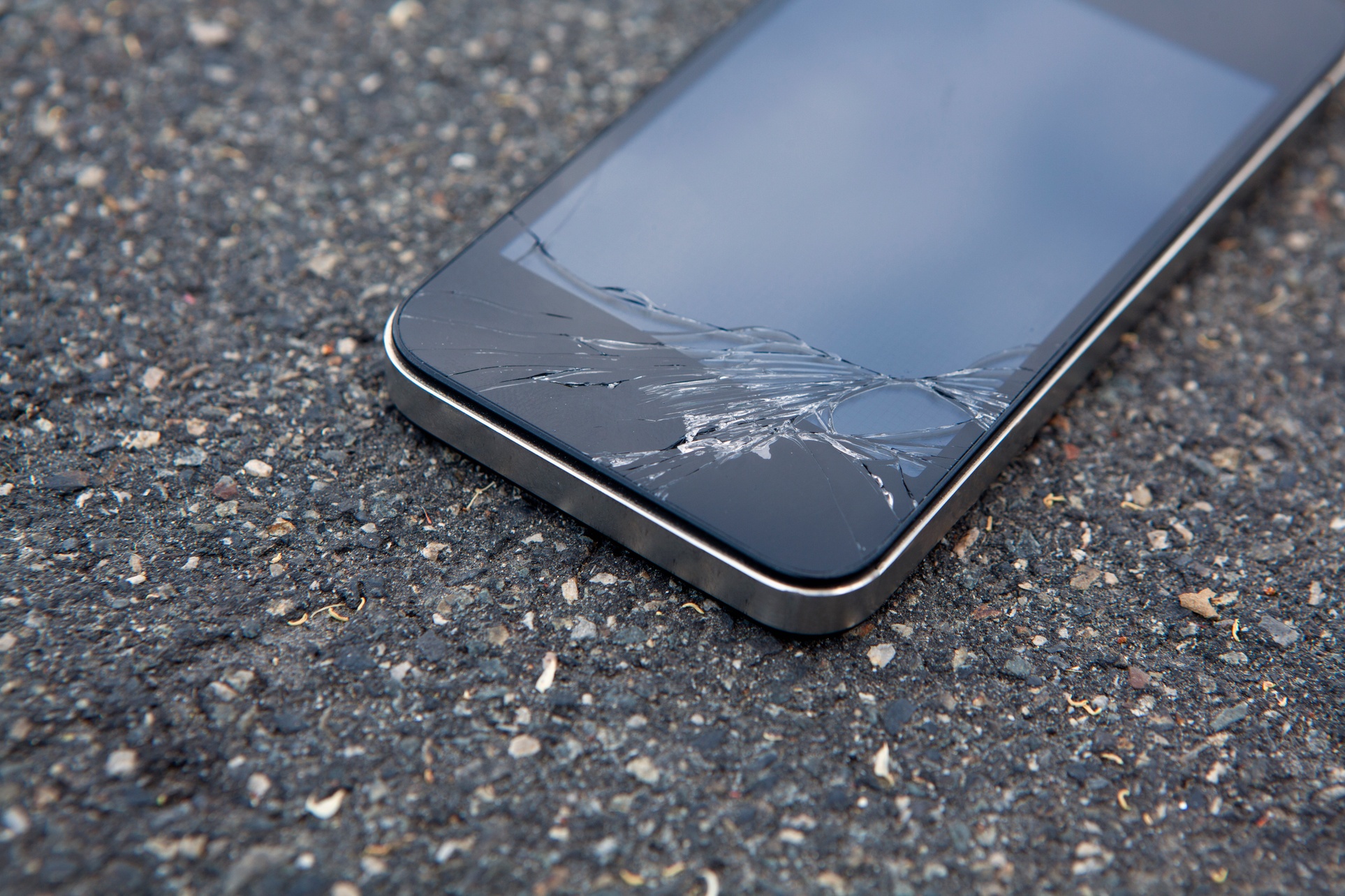 iPhone Repairs: Battery, Screen & More for Various Models