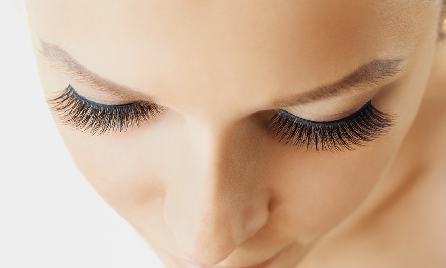 Image 1: Smooth, Radiant Skin Awaits: 3 Laser Treatments + 1 Clearlift/DYE VL