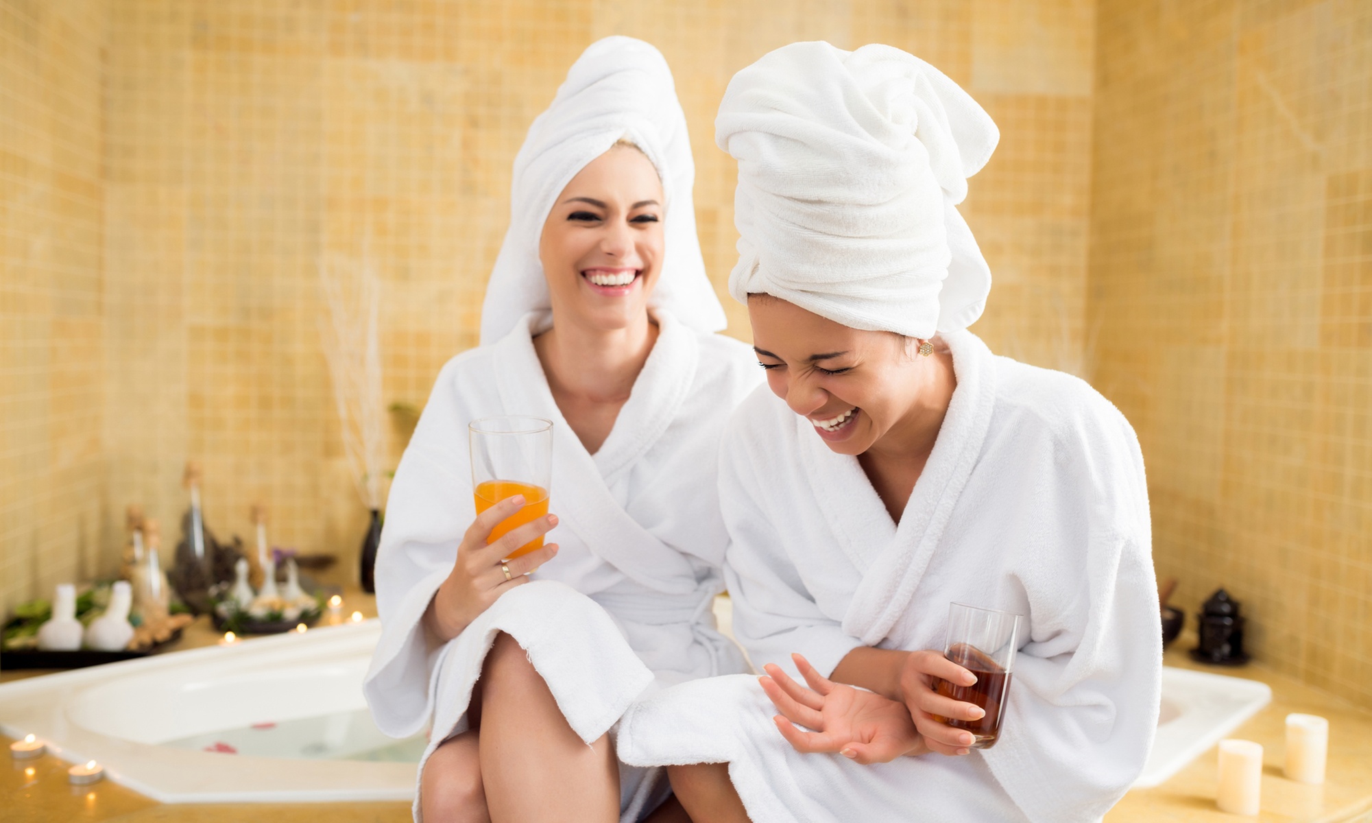 Wärmetherapie, Gesichtsmassage & Hyaluronbehandlung für 1 Person