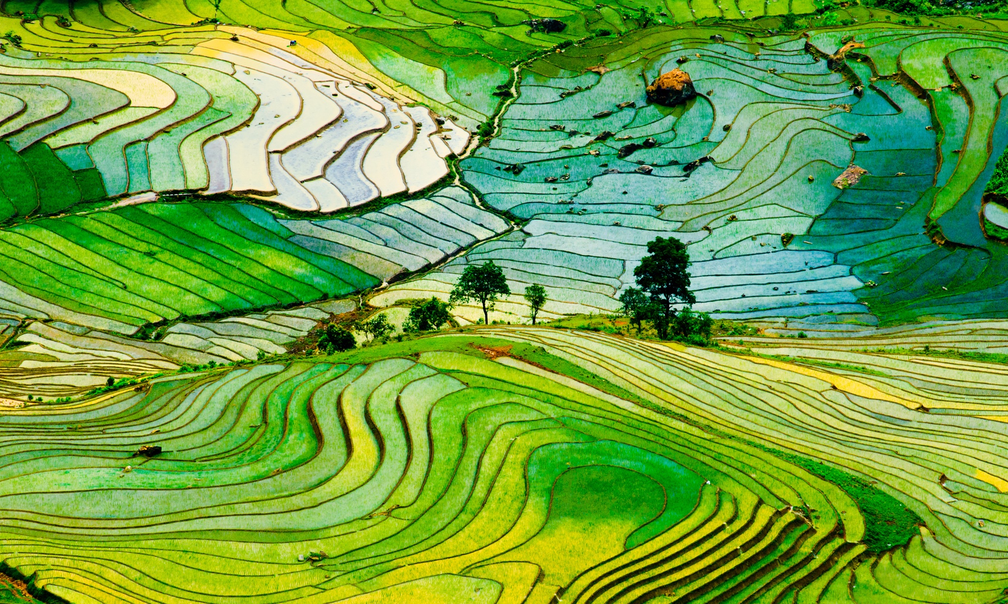 ✈ 13-Day Vietnam Tour with Air from Weekender Breaks