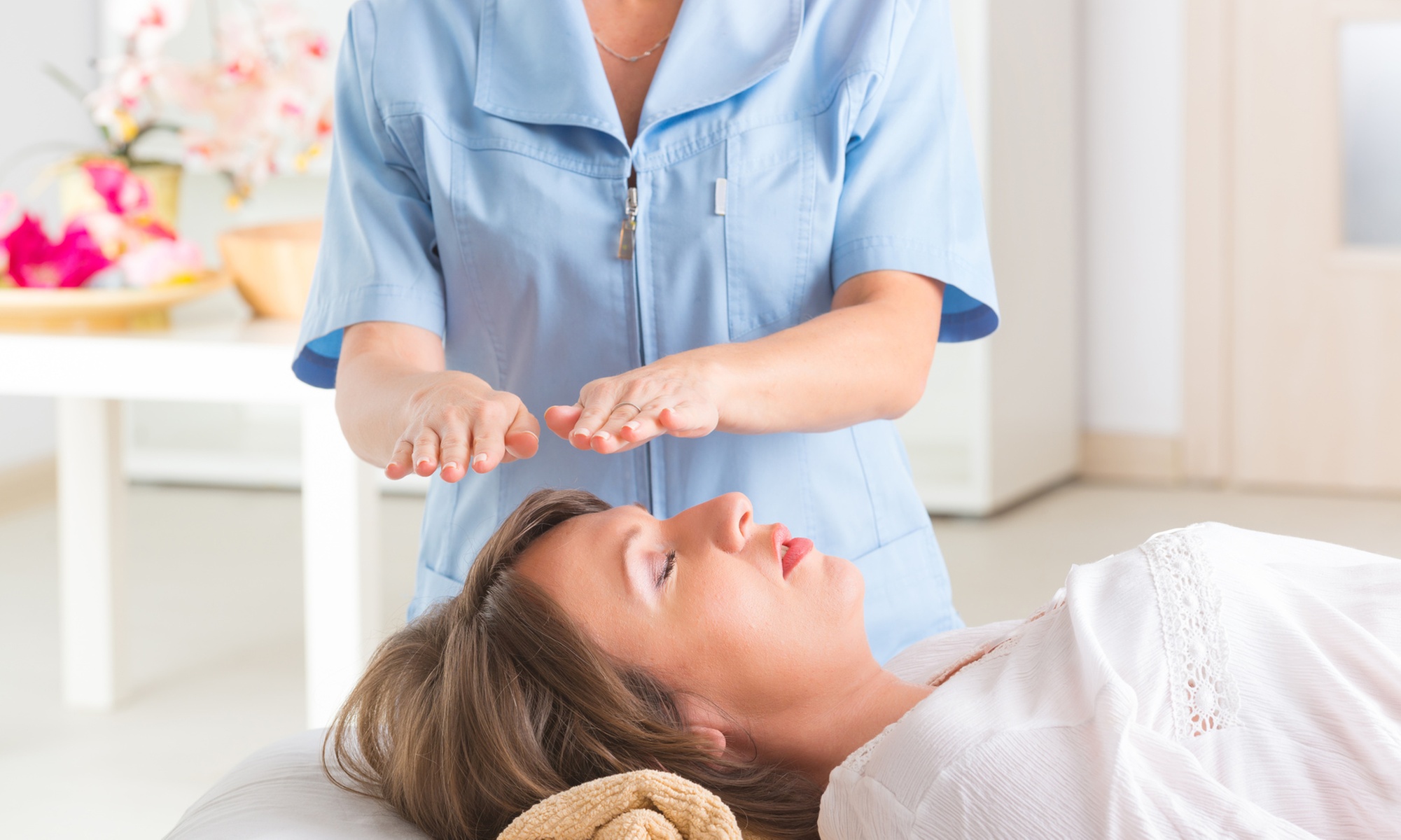 Reiki Healing Sessions with Optional Tarot Guidance