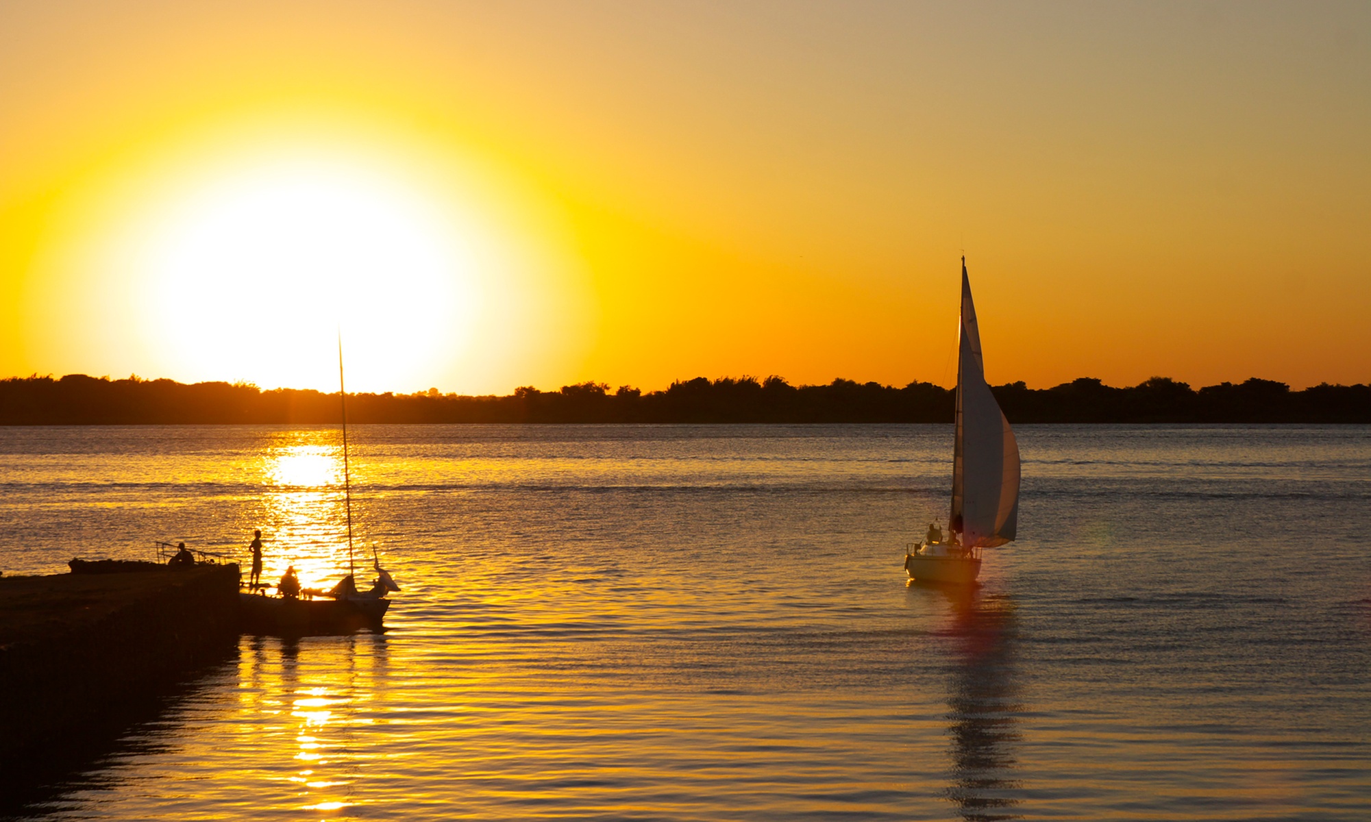 Vintage Sailboat Cruise – Marina del Rey Views