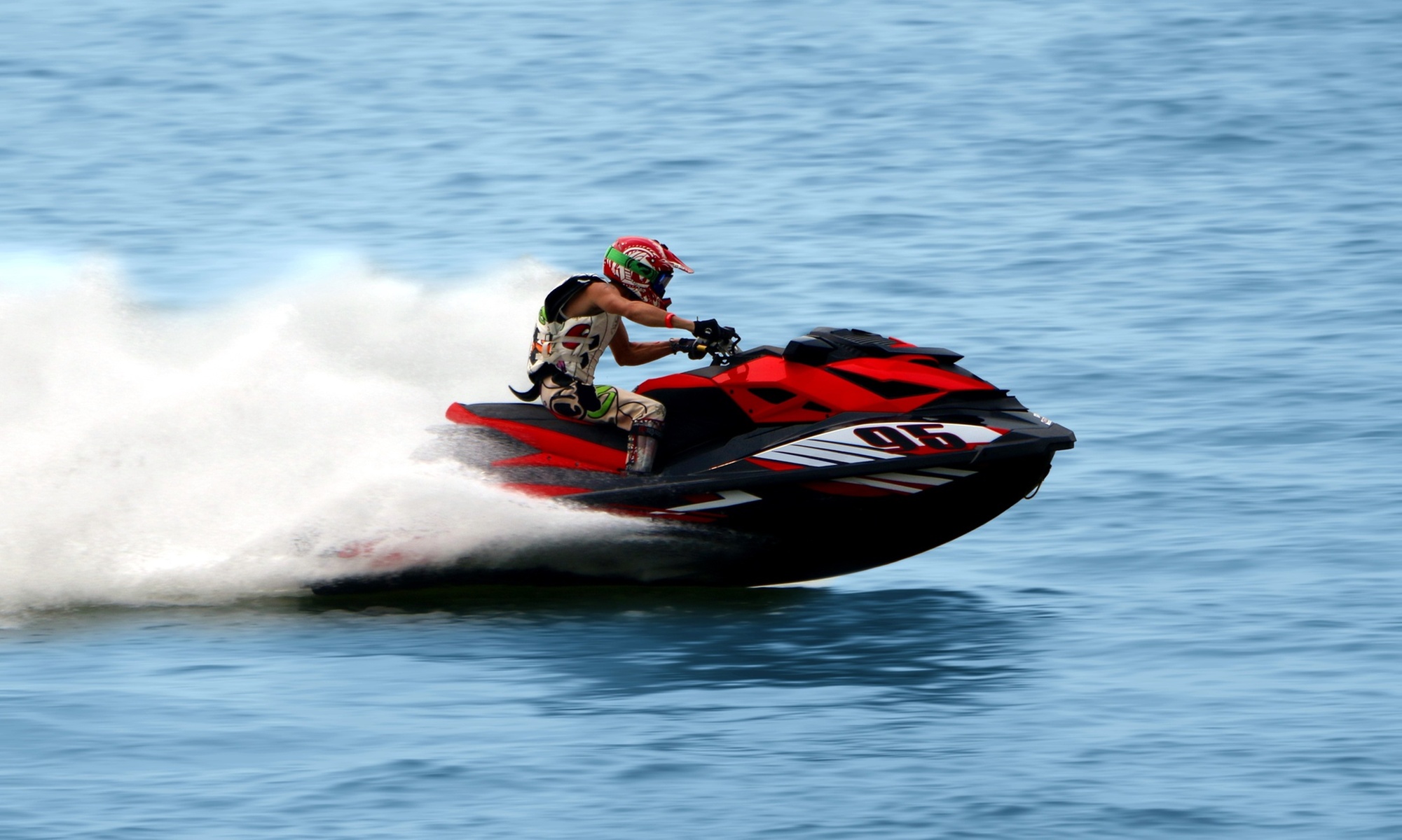 Solo/Duo Jetski Adventure or 1 or 2 Jetskis for 1 or 2 Hours + 40 Mins