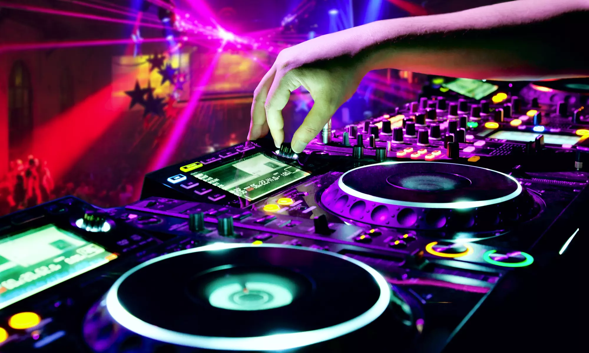 Master the Decks: Join the DJ Course and Save Up to 55% Off at The Beat Music Academy - Primary Image