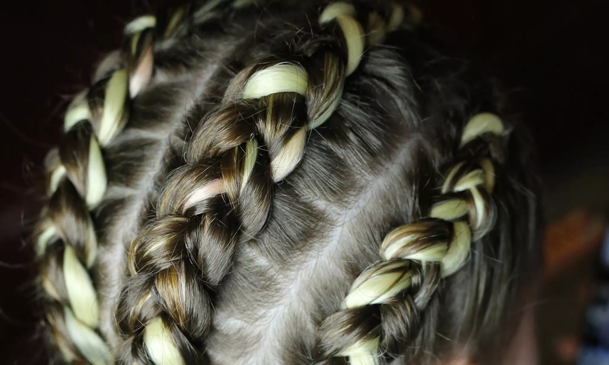 Choose: Kids Locs (For Kids Under 10) or Knotless Box Braids: Jumbo/Large/Medium/Butterfly/Hybrid(Up to40%Off) - Primary Image