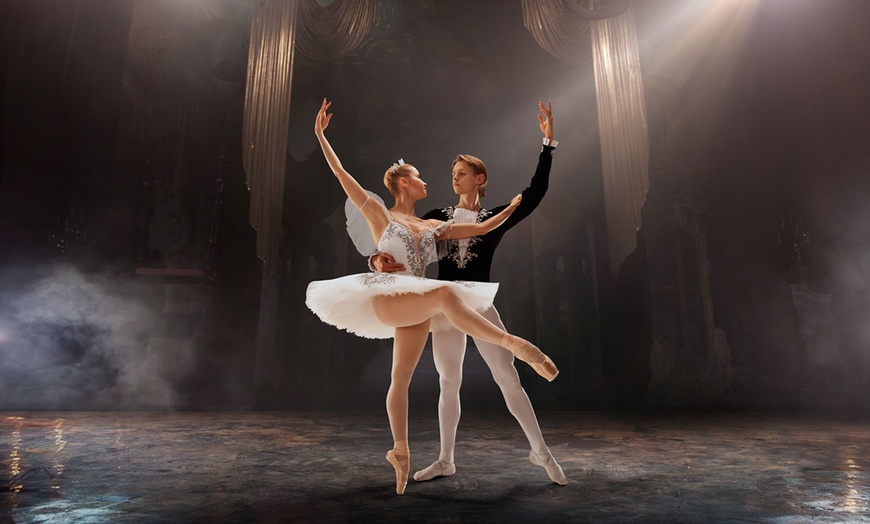 Image 1: Nutcracker Ballet Ticket: Upper/Lower Balcony Seating (Dec 6–21, 2025)