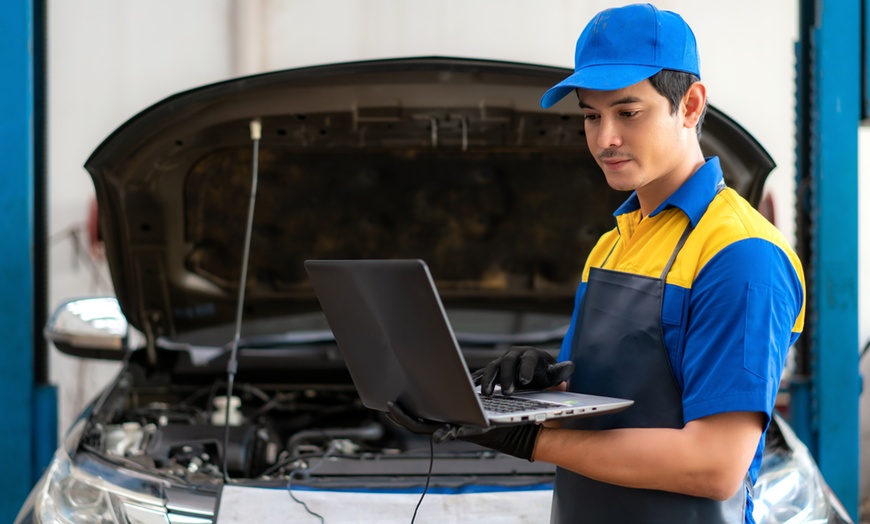 Image 1: Contrôle technique pour véhicule particulier essence ou diesel